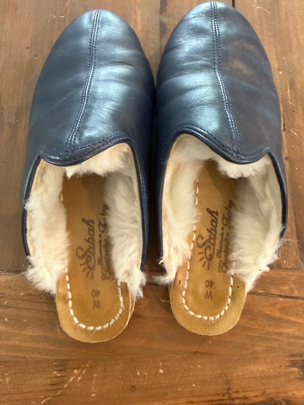 Sabah shearling lined navy leather slides. See description for sizing info